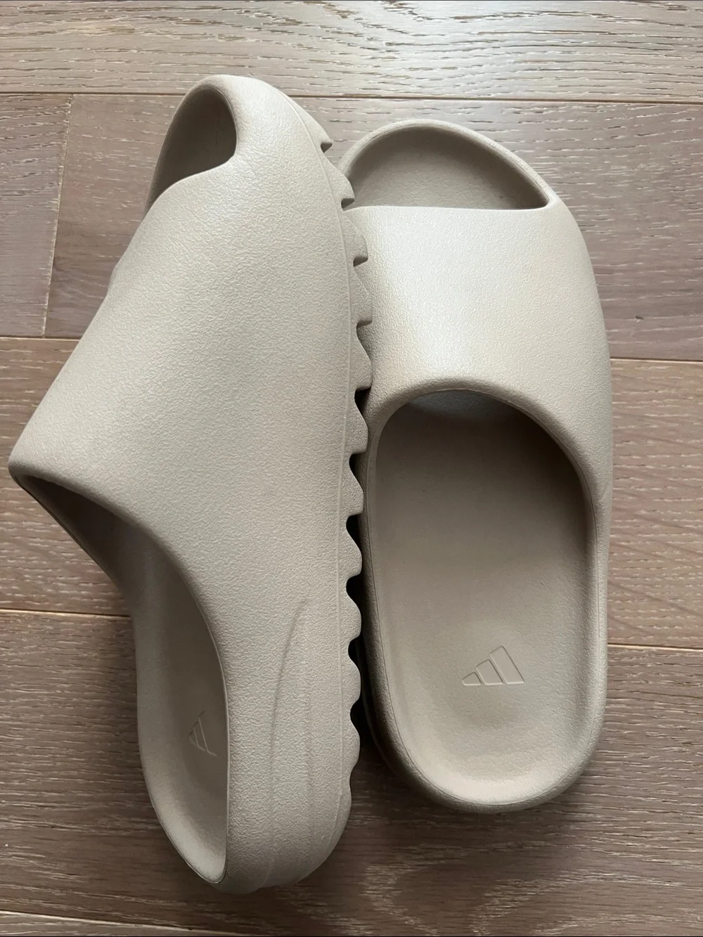 Yeezy Foam Slide Sandals - Tan